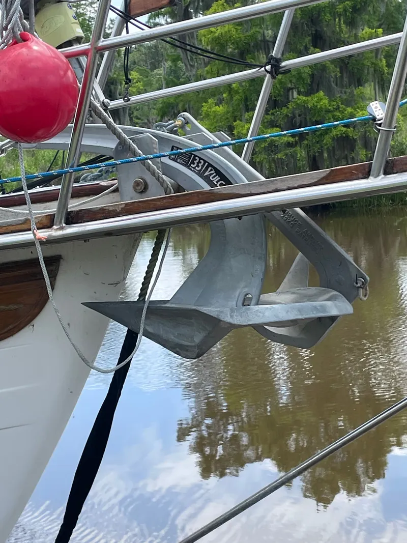 Slide: The Image of Anchor of a 1983 Formosa Spindrift 43 sailboat. - 7