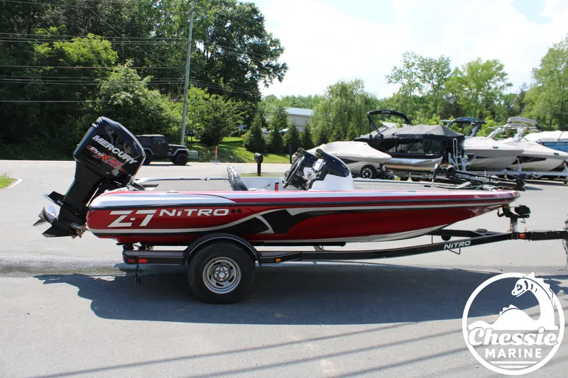 Slide: The Image of 2015 Tracker NITRO Z7 boat with Mercury engine, side view. - 6