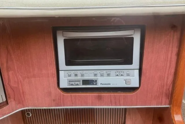Slide: The Image of Panasonic microwave in 1999 Sea Ray 420 Aft Cabin yacht kitchen. - 34