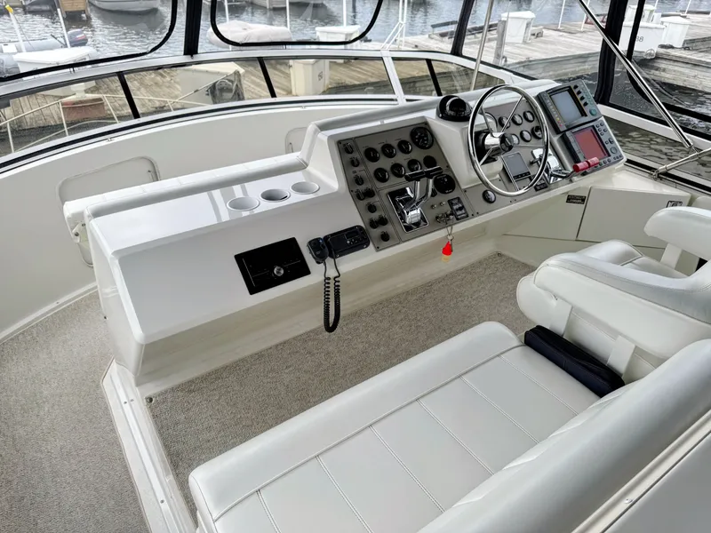 Slide: The Image of Interior of 1999 Carver 406 Aft Cabin Motor Yacht. - 14