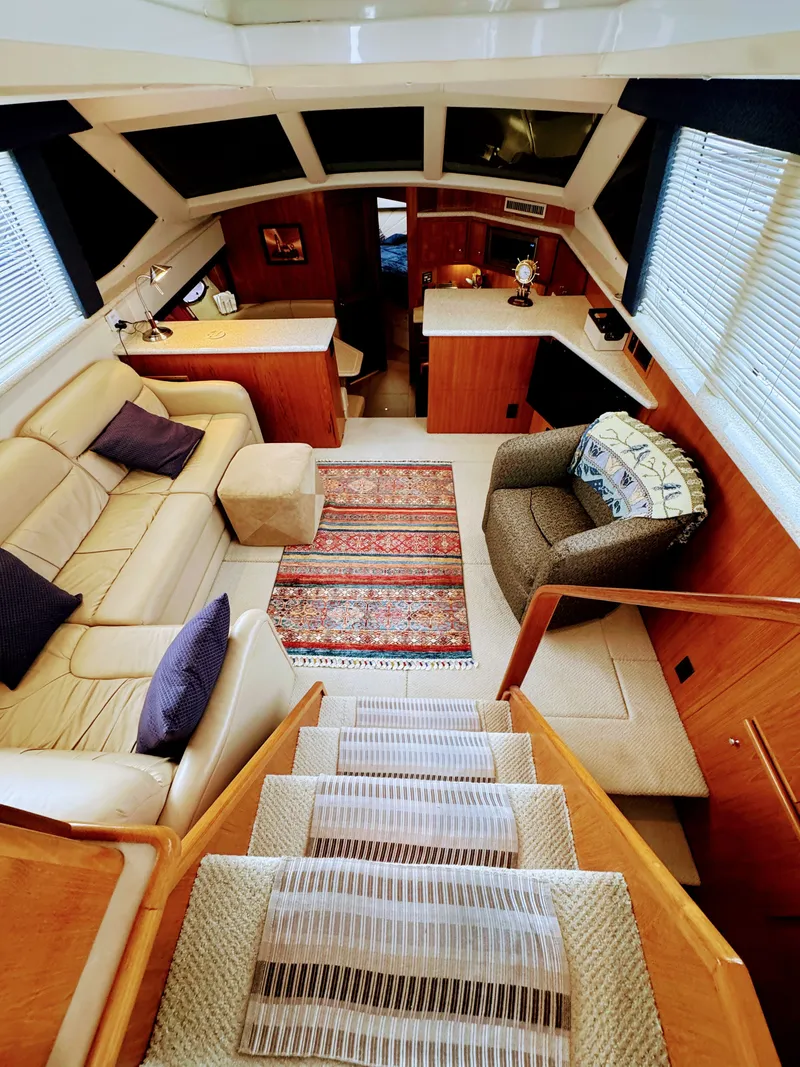 Slide: The Image of Interior of 1999 Carver 406 Aft Cabin Yacht, cozy and stylishly furnished. - 29
