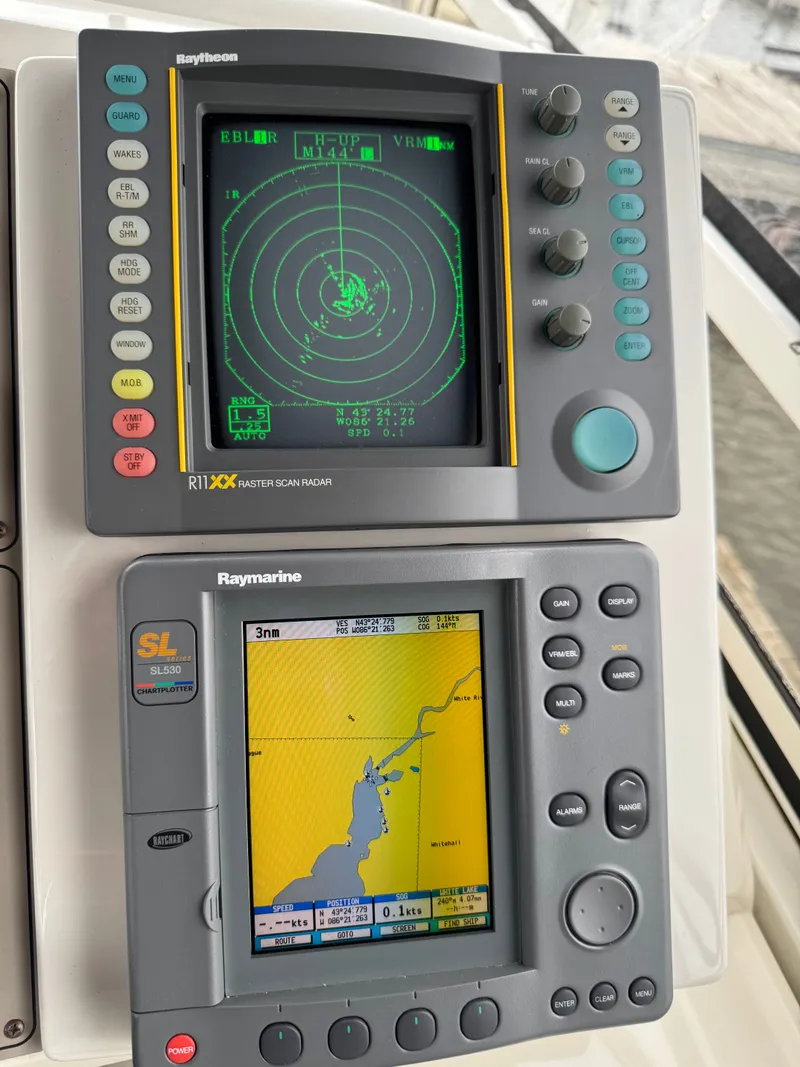 Slide: The Image of Carver Yachts 406 Aft Cabin Motor Yacht 1999 - 69