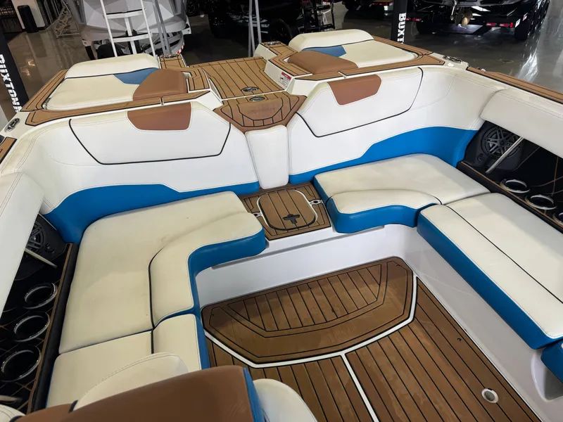 Slide: The Image of Interior of a 2019 Nautique Super Air Nautique GS22 boat. - 16