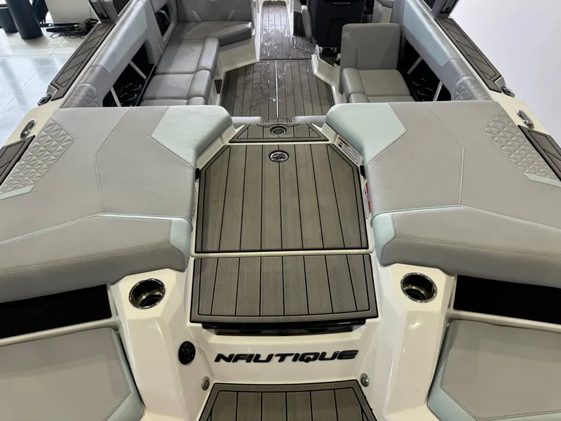 Slide: The Image of Interior of the 2023 Nautique Super Air Nautique GS22 boat. - 10