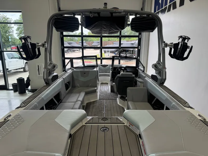 Slide: The Image of Interior view of 2023 Nautique Super Air Nautique GS22 boat. - 9