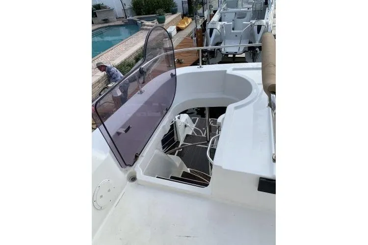 Slide: The Image of 2013 Fountaine Pujut Summerland 40 yacht deck with seating and stairs. - 36