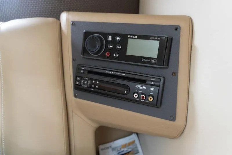 Slide: The Image of Audio system panel in a 2007 Cobalt 323 boat interior. - 25