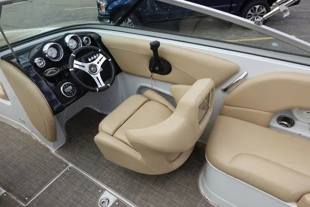 Slide: The Image of Crownline Boats 205 SS 2019 - 12