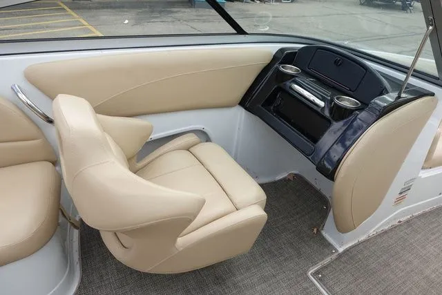 Slide: The Image of Crownline Boats 205 SS 2019 - 15