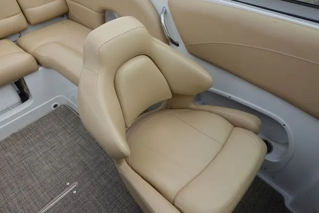 Slide: The Image of Crownline Boats 205 SS 2019 - 16