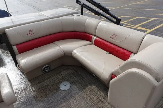 Slide: The Image of Misty Harbor Pontoons 2285 RF 2020 - 7