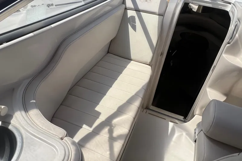 Slide: The Image of Monterey 262 Cruiser 2002 - 19