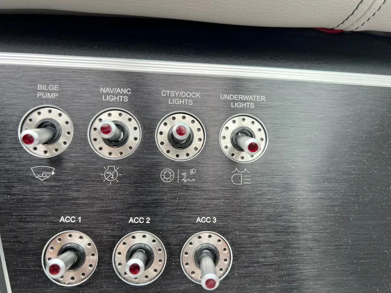 Slide: The Image of Control panel of Four Winns H260 boat, 2022 model. - 14
