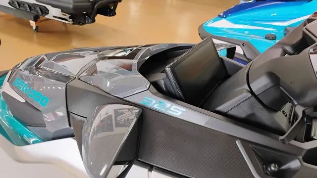 Slide: The Image of Sea-Doo GTX 2025 - 17