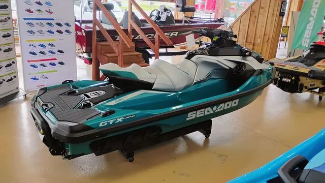 Slide: The Image of Sea-Doo GTX 2025 - 23