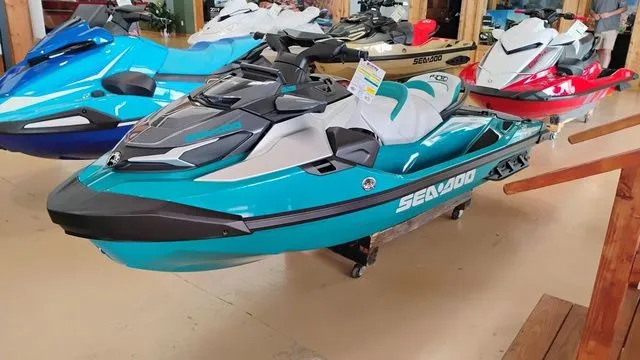 Slide: The Image of Sea-Doo GTX 2025 - 3