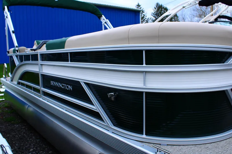 The Image of 2026 Bennington 21 SSRSF pontoon boat with sleek design and modern features. - 1
