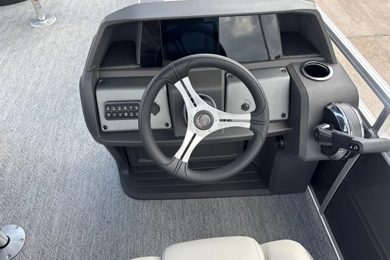 Slide: The Image of Steering console of 2026 Sun Tracker Fishin' Barge 20 DLX pontoon boat. - 21