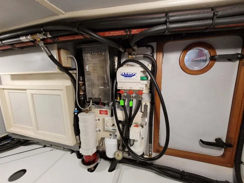 Slide: The Image of Interior of a 2009 Kadey-Krogen 44 featuring technical equipment. - 22