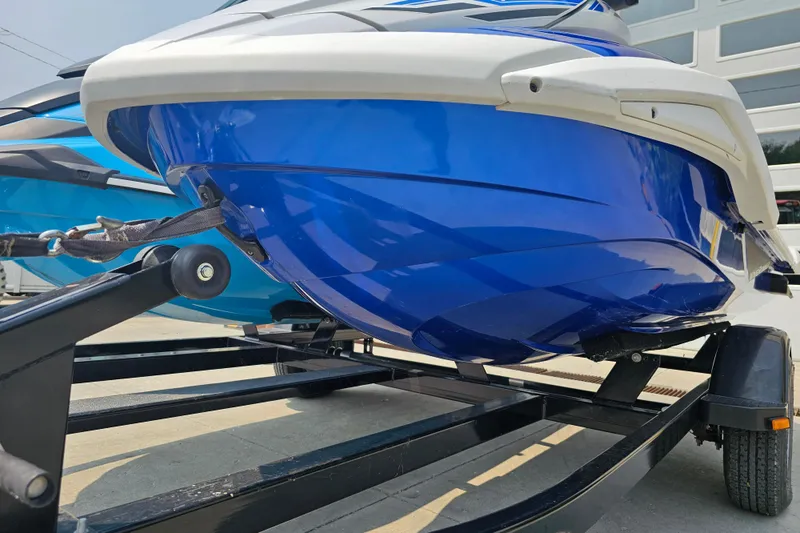 Slide: The Image of Yamaha FX Cruiser HO 2021 - 6