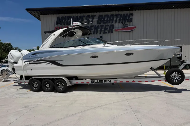 The Image of 2022 Formula 310 Sun Sport boat on trailer at Midwest Boating Center. - 1