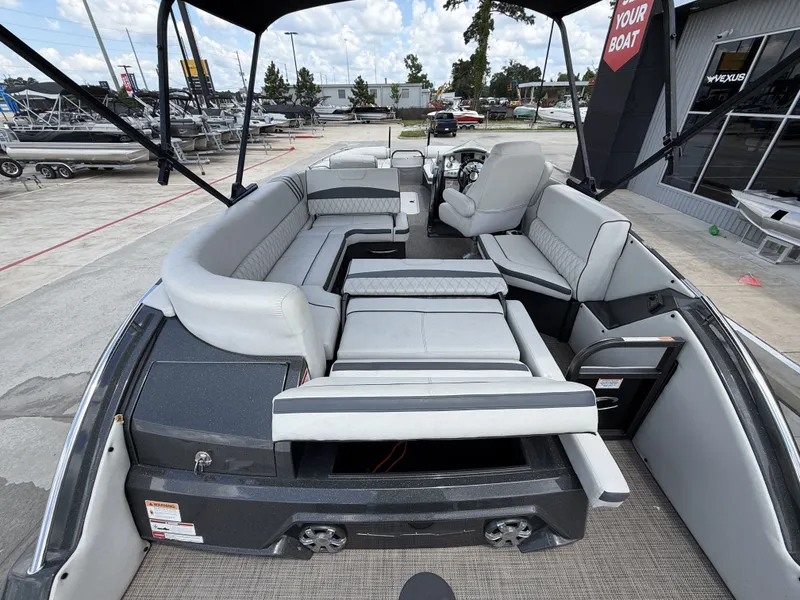 Slide: The Image of Crest Savannah 250 NX 2018 - 39