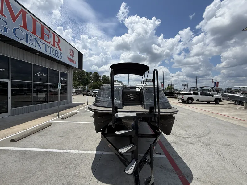 Slide: The Image of Crest Savannah 250 NX 2018 - 5