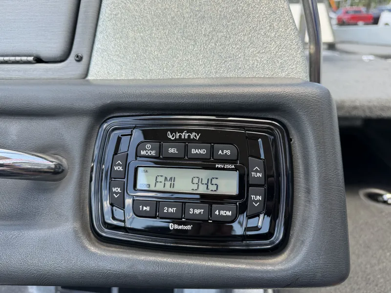 Slide: The Image of Ranger 212 ls 2015 - 20