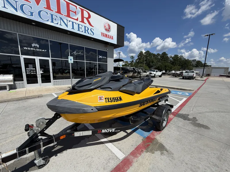 Slide: The Image of Sea-Doo RXP-X 300 2021 - 5