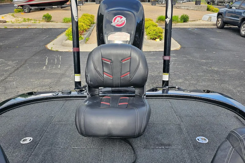 Slide: The Image of Nitro Z20 Pro 2017 boat seat with black and red design on deck. - 33