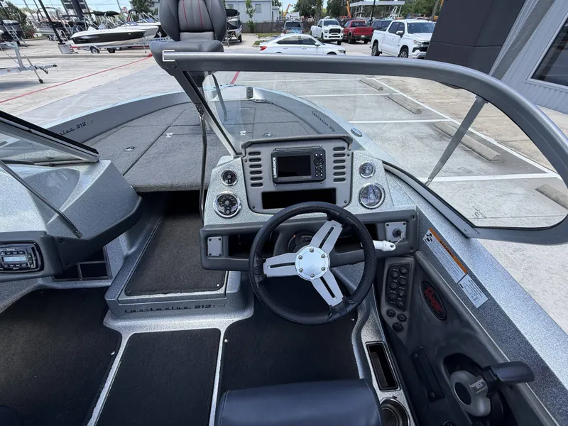 Slide: The Image of Ranger 212 ls 2015 - 21