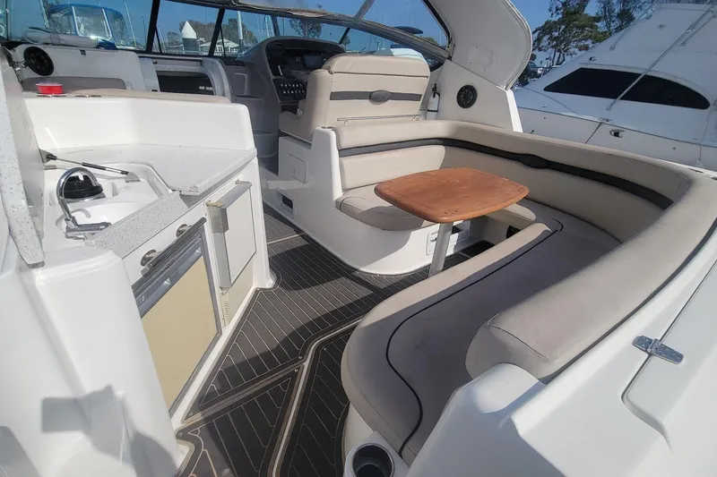Slide: The Image of Helm w Electronics, Smart Craft, Dynamic Positioning, Joy Stick Steering - 21