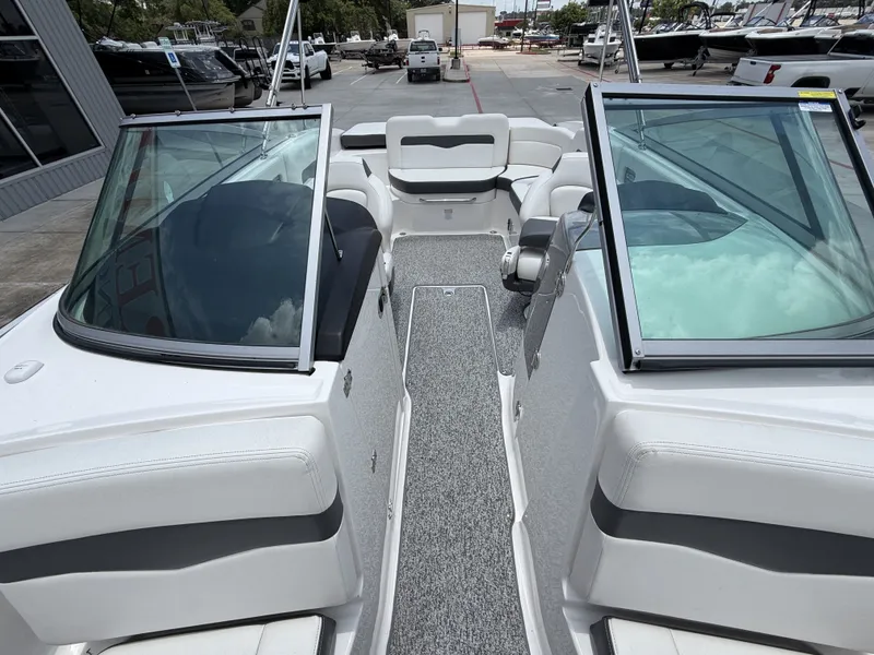 Slide: The Image of Chaparral 246 SSi 2014 - 46
