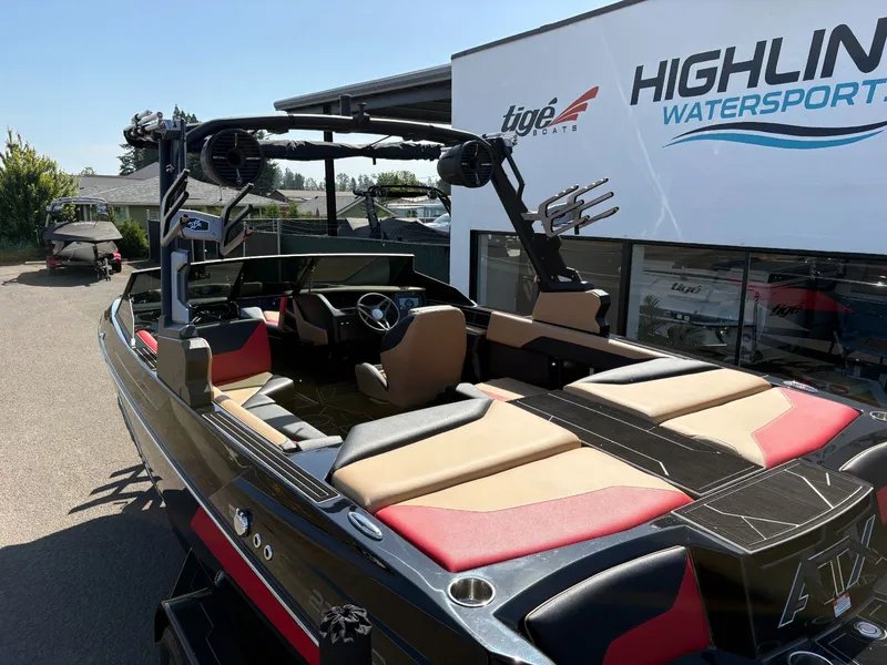 Slide: The Image of 2024 ATX 22 Type-S boat at Highline Watersports. - 10