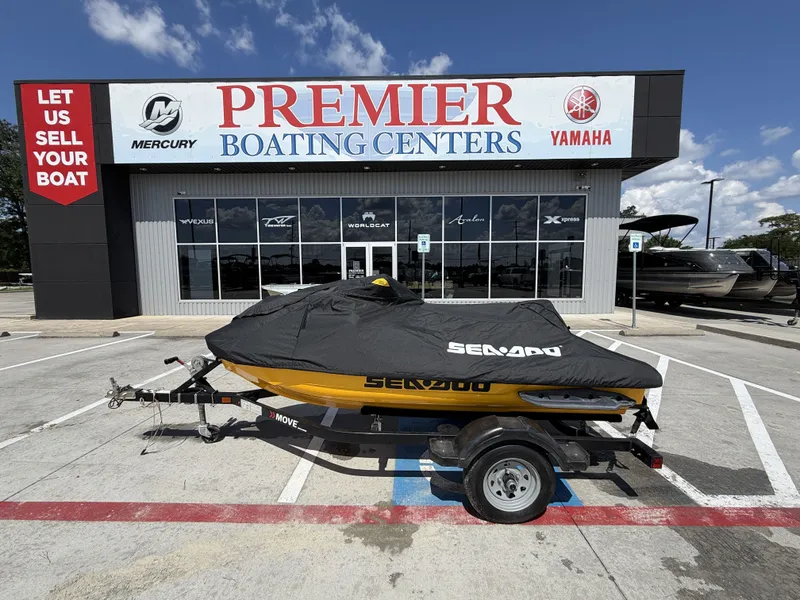 Slide: The Image of Sea-Doo RXP-X 300 2021 - 3