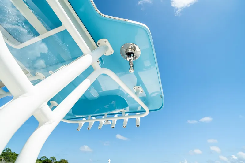 Slide: The Image of 2018 SeaVee 270Z boat canopy against a clear blue sky. - 44