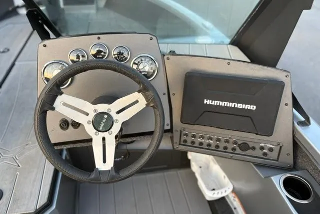 Slide: The Image of Steering console of 2023 Vexus ADX 190 boat with Humminbird navigation system. - 36