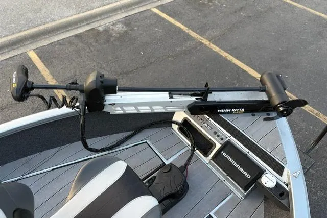 Slide: The Image of 2023 Vexus ADX 190 boat with Minn Kota trolling motor and Humminbird electronics. - 42