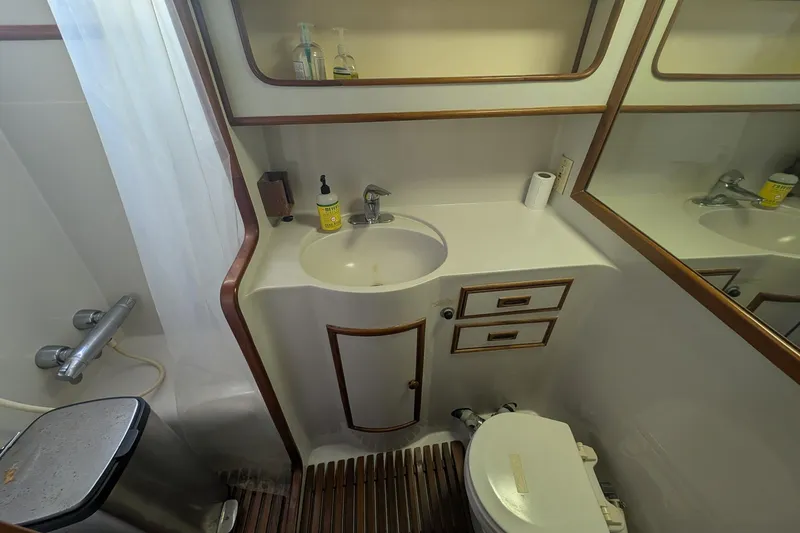 Slide: The Image of Aft Head/Stall Shower - 19