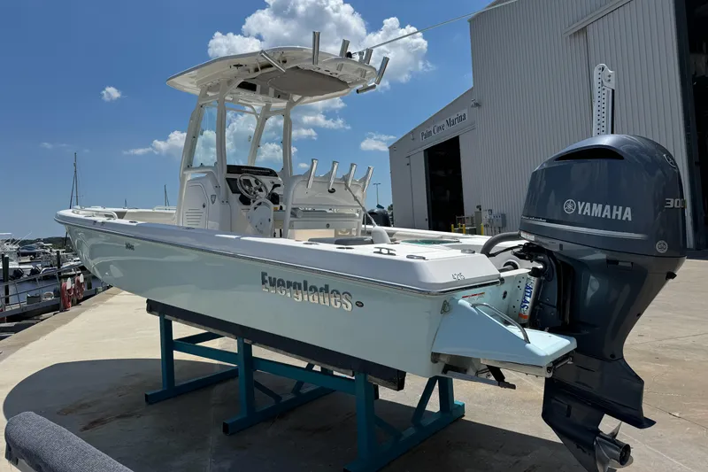 Slide: The Image of 2017 Everglades 243 Center Console boat with Yamaha 300 engine at Palm Cove Marina. - 4