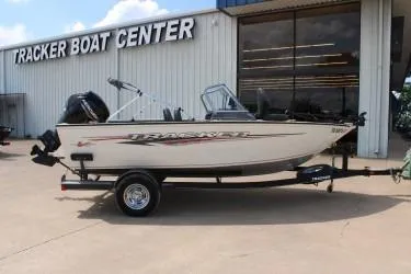 The Image of 2020 Tracker Pro Guide V-165 WT boat at Tracker Boat Center. - 1