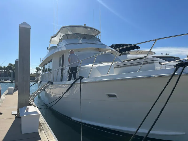 Slide: The Image of Hatteras 74 Cockpit Motor Yacht 1995 - 2