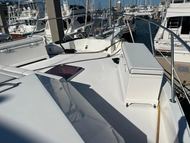 Slide: The Image of Hatteras 74 Cockpit Motor Yacht 1995 - 30