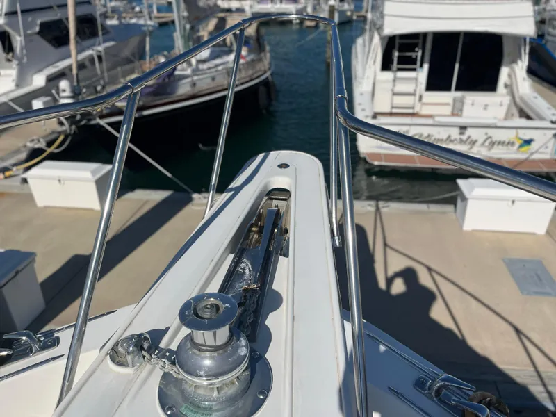 Slide: The Image of Hatteras 74 Cockpit Motor Yacht 1995 - 31