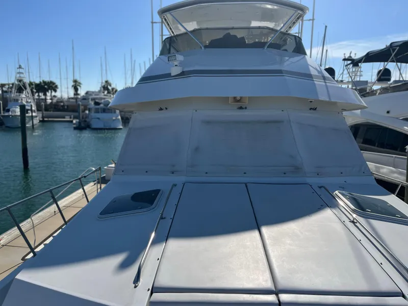 Slide: The Image of Hatteras 74 Cockpit Motor Yacht 1995 - 32