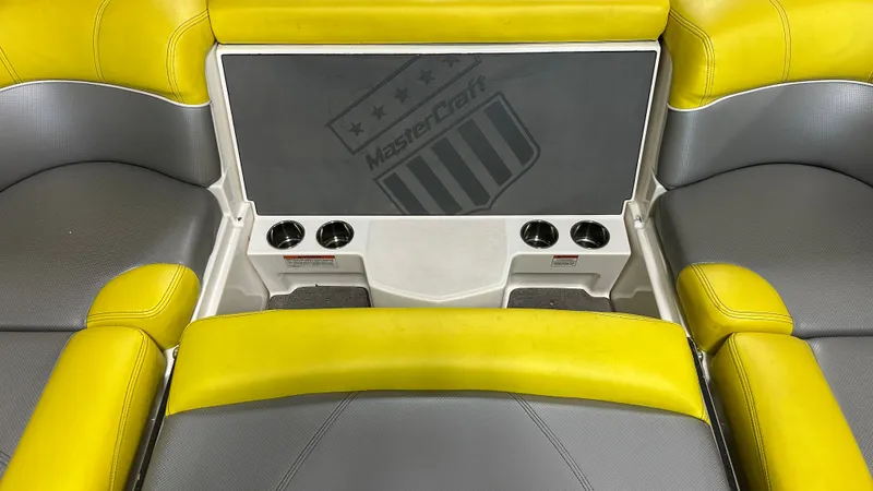 Slide: The Image of MasterCraft X30 2015 - 25