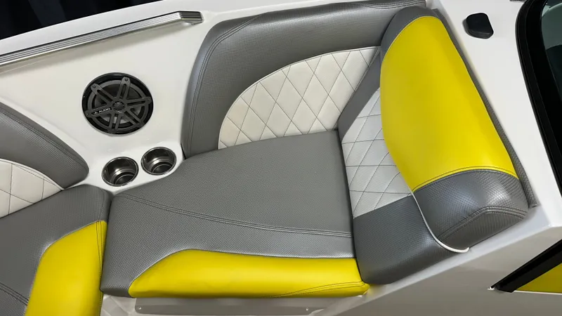 Slide: The Image of MasterCraft X30 2015 - 62