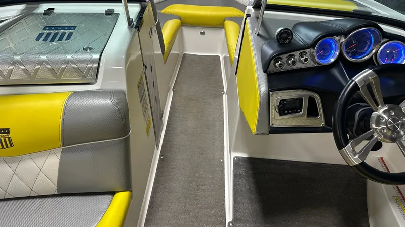 Slide: The Image of MasterCraft X30 2015 - 52