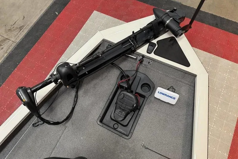 Slide: The Image of 2024 Tracker Pro Team 190 TX boat deck with trolling motor and Lowrance device. - 8