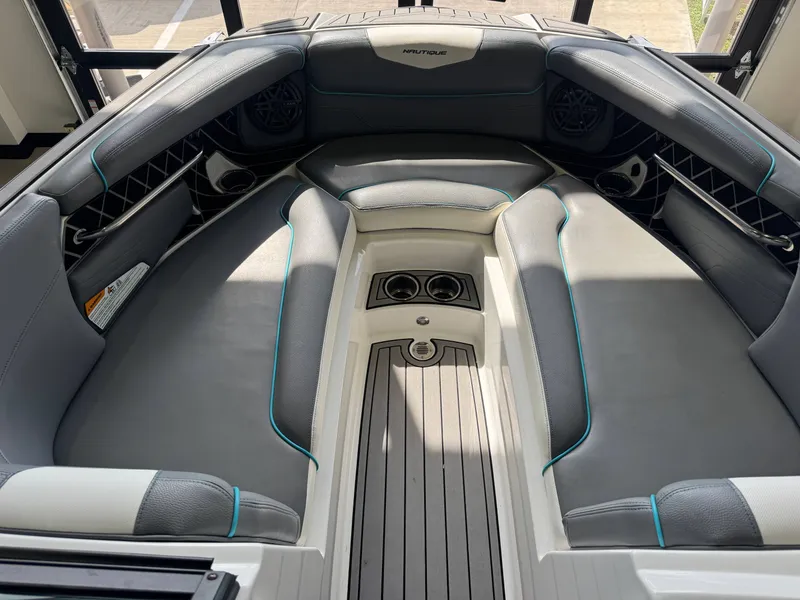 Slide: The Image of Interior of 2019 Nautique Super Air Nautique GS24 boat. - 17